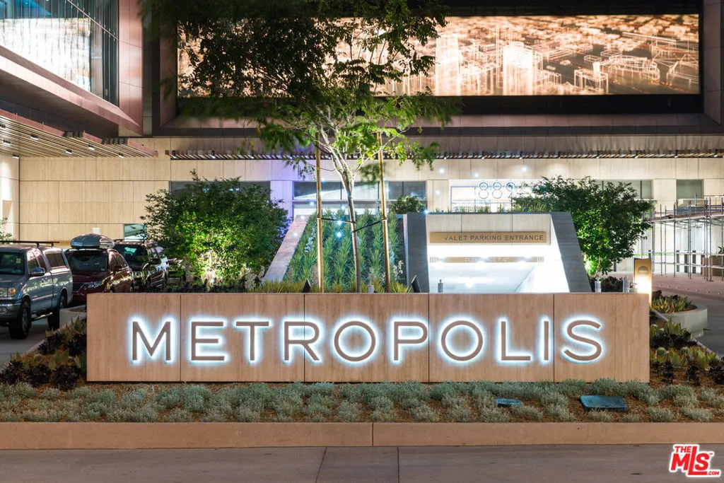 889 Francisco Street 807, Los Angeles, California 90017 home-pic-15